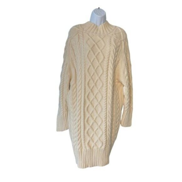 Hyacinth House NEW Cream Whistler Chunky Cable Knit Sweater Dress Size M - Picture 2 of 6